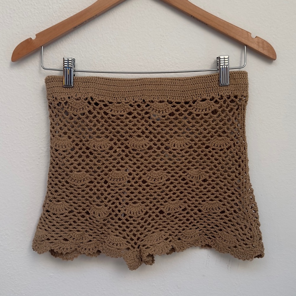 Andi Bagus Mini Crochet Short